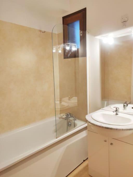 T2 Confortable 31M2 Piscine Terrasse Vue Degagee Montagne Ignaux Kültér fotó